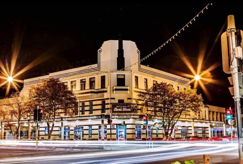 Royal Hotel オレンジ エクステリア 写真